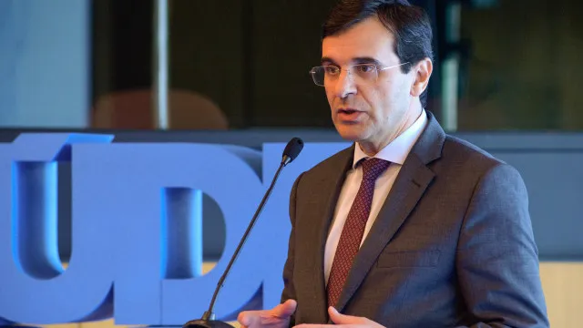 
                    IL estreia fórum focado na saúde. Adalberto Campos Fernandes participa
                