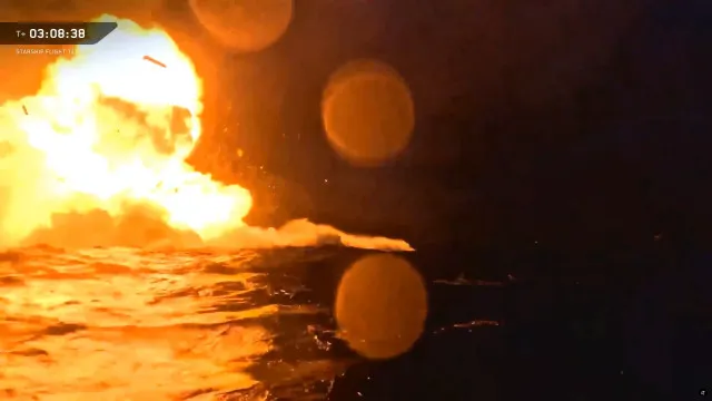 Starship regressou à Terra com uma (aparatosa) explosão. Veja o vídeo