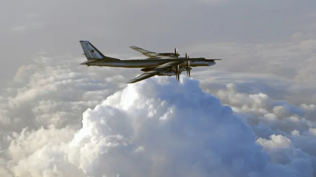 
                    Seis mortos em queda de avião militar na Rússia
                
