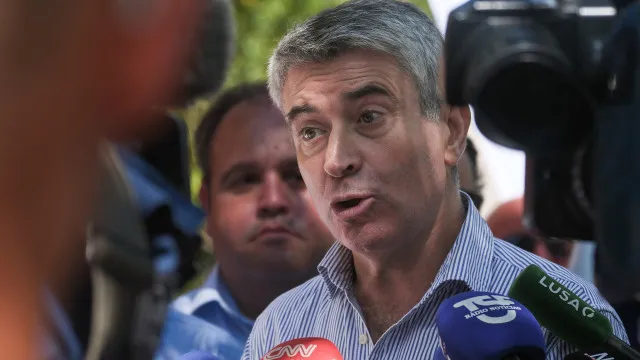 Caso gémeas? "Trata-se da justiça a fazer o seu trabalho", diz Carneiro