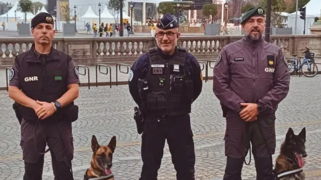 
                    GNR esteve em França para visita do Papa Leão XIV: 