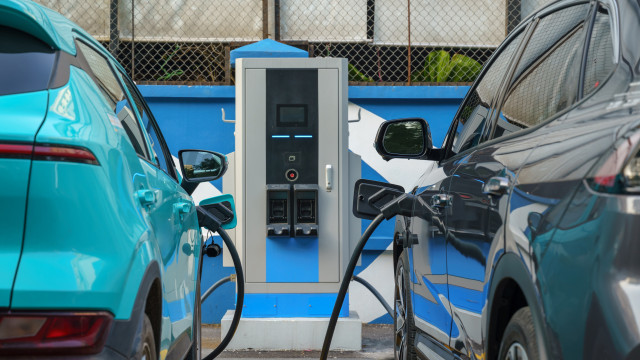 Mais elétricos podem tirar milhões por ano às receitas para as estradas