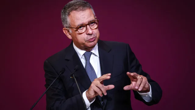 
                    Seguro elogia Lusa e defende: 