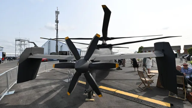 
                    EUA encomendam 16 helicópteros à Lockheed Martin para entrega imediata
                