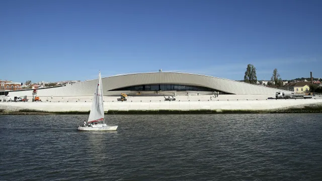 
                    MAAT inaugura hoje três exposições no âmbito dos 10 anos do museu
                