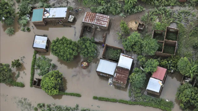 
                    El Niño. Três distritos moçambicanos em nível máximo de vulnerabilidade
                