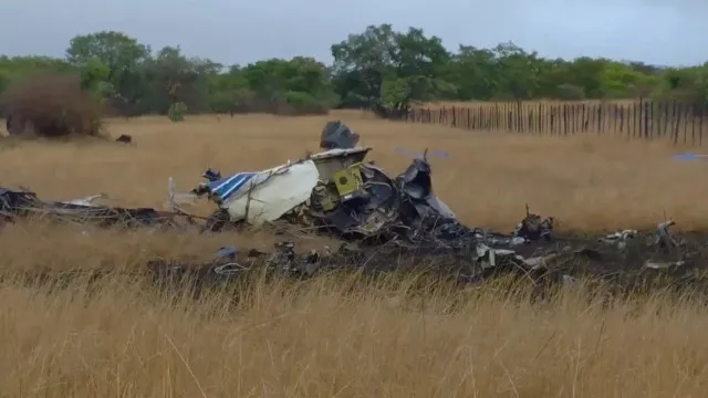 
                    Seis pessoas morreram em queda de helicóptero no Zimbabué
                
