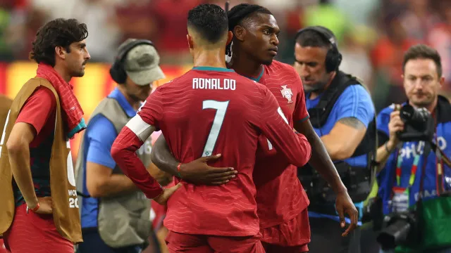
                    Camisola 7 de Cristiano Ronaldo tem novo dono e já há uma explicação
                