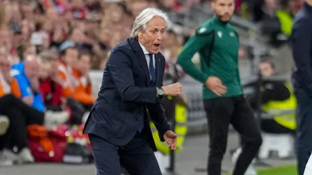 
                    Jorge Jesus mexe e remexe. Os onzes iniciais para o Dinamarca-Portugal
                