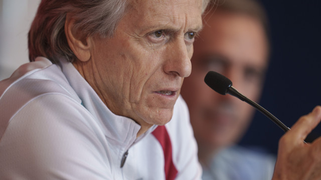 Jorge Jesus recusa abordar caso Ronaldo antes de duelo com Dinamarca (Foto: Reprodução)