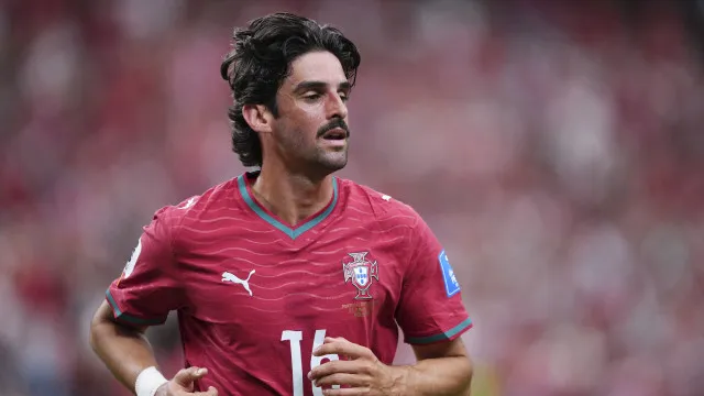 
                    Trincão afasta crise: 
