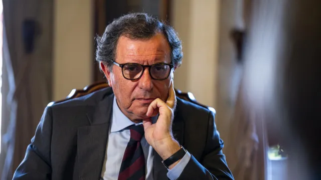 Governo anuncia código de licenciamento e formação em IA para empresas
