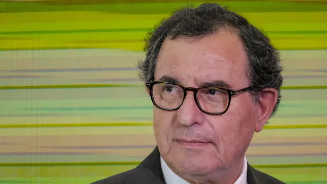 
                    Governo constitui grupo de trabalho para criar Código do Poder Local
                