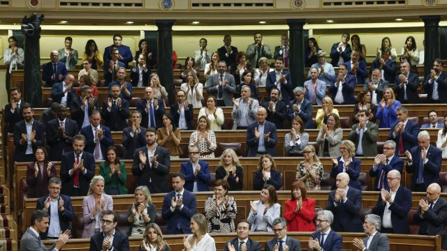 
                    Parlamento espanhol 'chumba' medidas extraordinárias para habitação
                