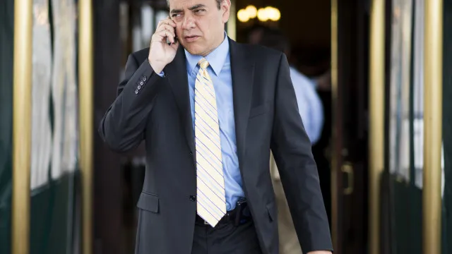 
                    Ex-congressista condenado a 10 anos de prisão por lobby pela Venezuela
                