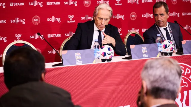 
                    EM DIRETO: Siga a antevisão de Jorge Jesus e Bruno Fernandes à Noruega
                