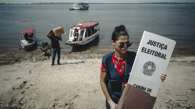 Mais de 158 milhões de brasileiros chamados às urnas para eleições gerais