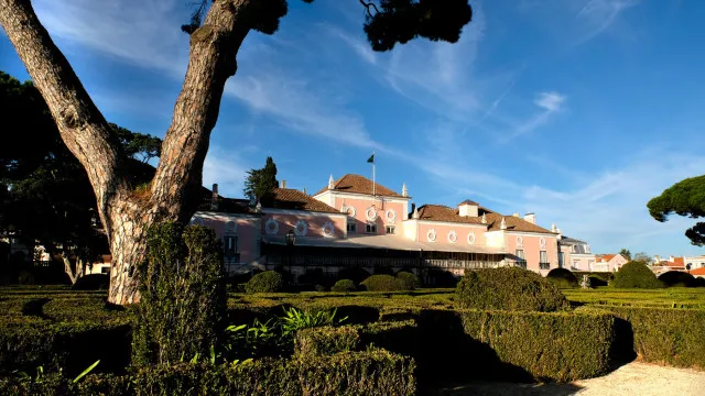 
                    Seguro abre ao público jardins e museu do Palácio de Belém no 5 Outubro
                