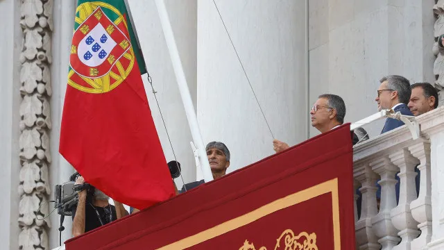 
                    Seguro pediu nova cultura política. Partidos criticam (menos PS e PSD)
                