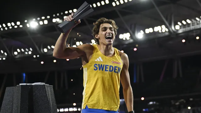 
                    Armand Duplantis entre os finalistas a atleta europeu do ano
                