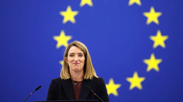 Metsola promete resposta a caso de eurodeputados vítimas de ‘deepfakes’