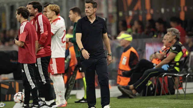 
                    Fome deu fartura. Luta 'extrema' pela atenção de Marco Silva no Benfica
                