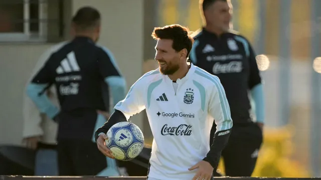 
                    Do futebol... ao mate. Messi constrói império a pensar na reforma
                