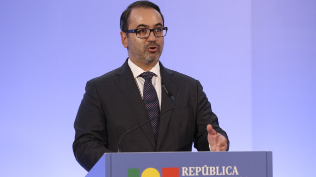 OE2027: PS abstém-se para evitar 