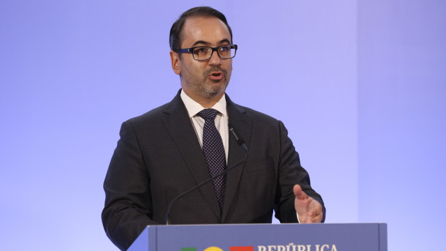 OE2027: PS abstém-se para evitar