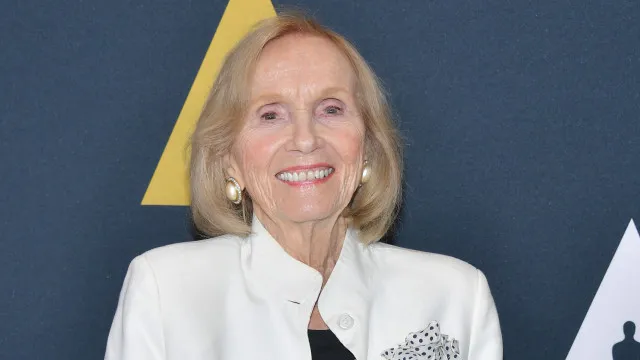 
                    Morreu a lenda de Hollywood, Eva Marie Saint, aos 102 anos
                