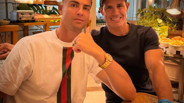 
                    Amigos de Cristiano Ronaldo voltam a atacar Jesus: 