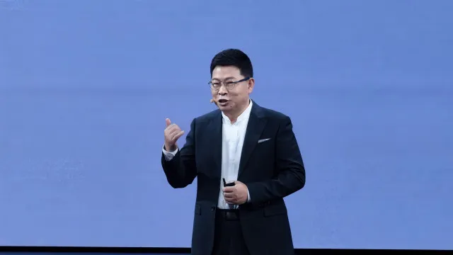 
                    Huawei revelou plano para rivalizar com o Android e o iOS
                