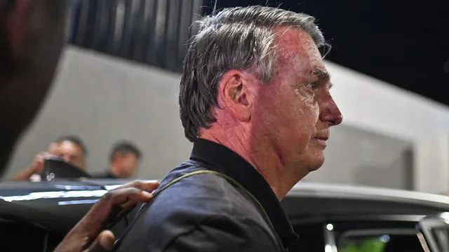 
                    Juiz do STF confirma análise sobre libertação de Bolsonaro após 2.ª volta
                