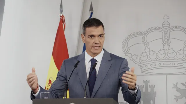 
                    Pedro Sánchez lamenta morte de Maricarmen: 