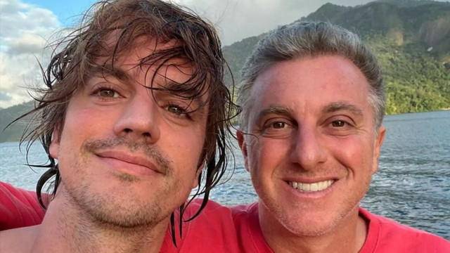 Irmão de Luciano Huck revela homofobia e morte do primeiro amor