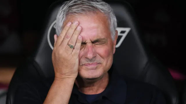 
                    Nem Mourinho resolve. Balneário do Real Madrid continua a ser problema
                