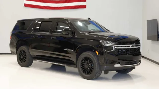 
                    Conheça o SUV americano em que Rubio chegou a São Bento
                