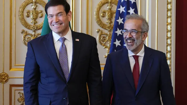 
                    Rangel e Rubio: 