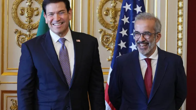 
                    Base das Lajes: Rubio garante que EUA respeitam 