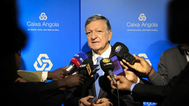 
                    Paz entre Ucrânia e Rússia? 