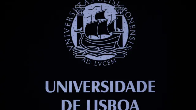 
                    Portugal apoiou 4.000 estudantes moçambicanos com bolsas de estudo
                