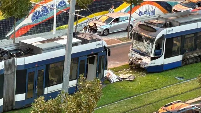 
                    Colisão no Metro de Almada faz dois feridos e corta trânsito
                