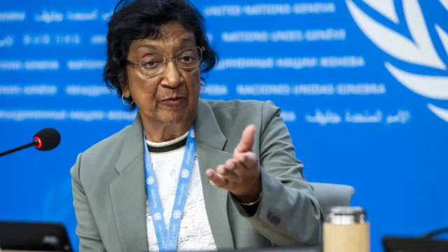 
                    Nobel da Paz para Navi Pillay atesta valor dos direitos humanos
                