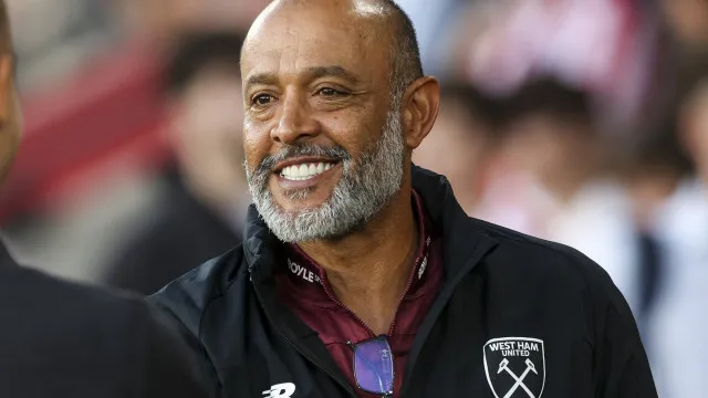 
                    NES brilha no West Ham e recebe prémio em setembro no Championship
                
