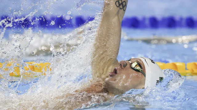 
                    Pieter Coetze bate recorde mundial dos 50 costas em piscina curta
                