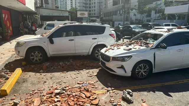 
                    Forte sismo no Panamá causa danos e evacuações em massa: As imagens
                