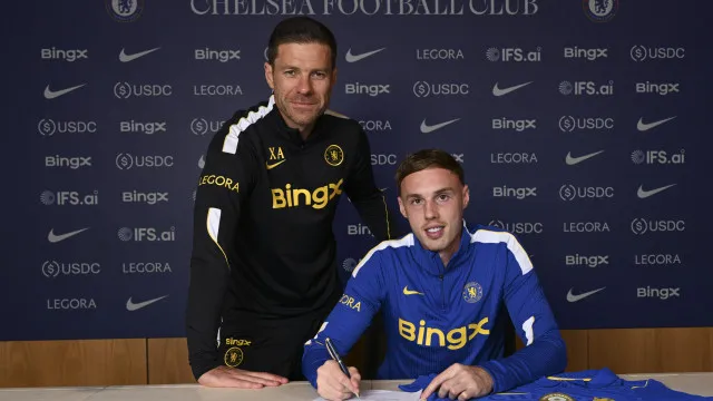 
                    Oficial: Cole Palmer prolonga ligação com o Chelsea até 2034
                