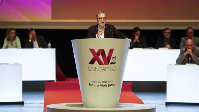 
                    UGT aprova alteração aos estatutos com 457 votos a favor
                
