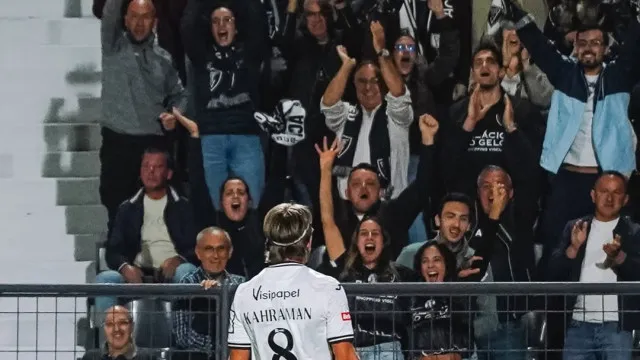
                    Académico afunda (ainda mais) o Estoril. Santa Clara ultrapassa Benfica
                