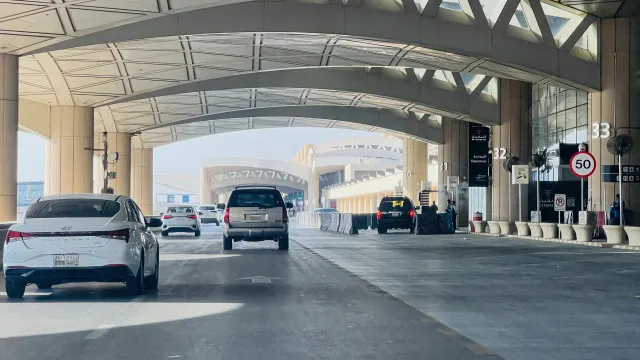 Aeroporto internacional de Riade retoma voos no domingo